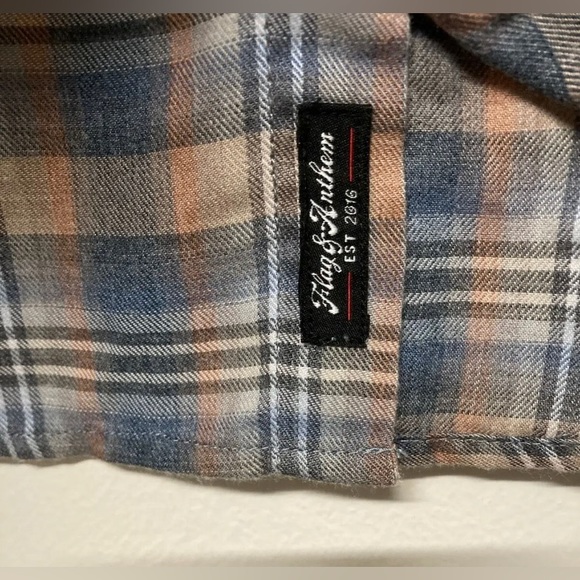 Flag&Anthem Mens Plaid Shirt Button Up Burnout Medium Navy Coral Lightweight NWT - Picture 7 of 13